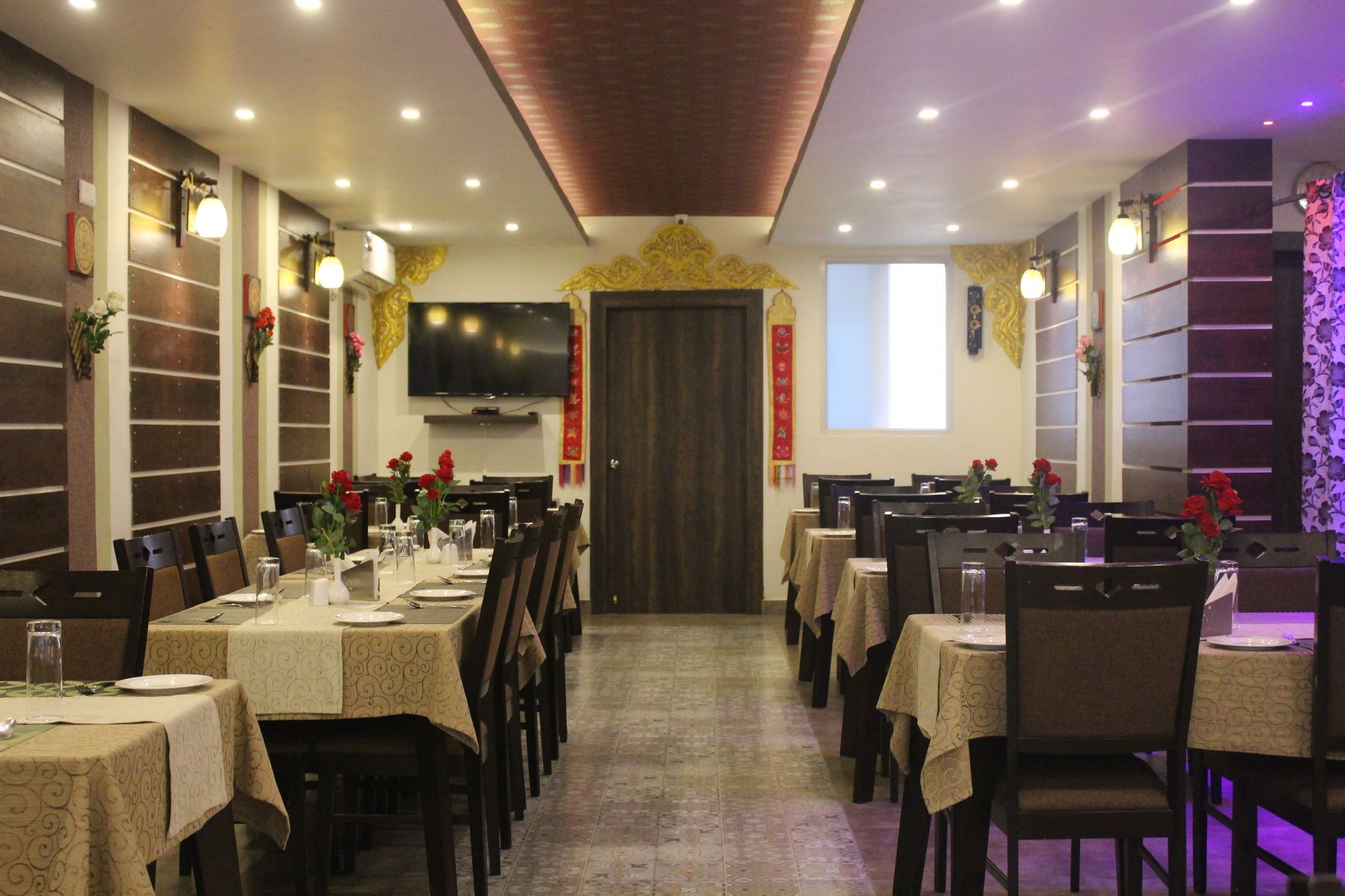 The Lindsay Cheu Den Hotel Gangtok Exterior photo